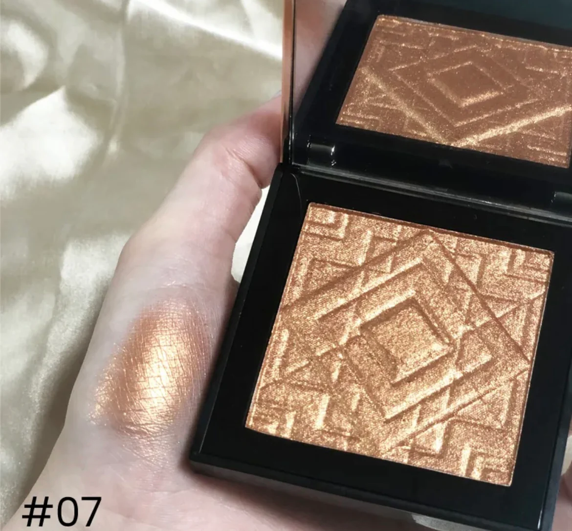 Powder Highlighter - Image 8